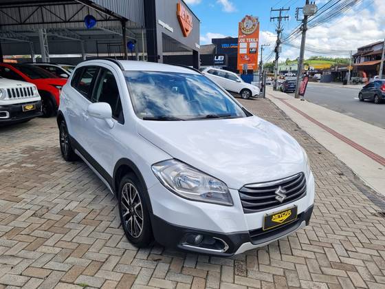 SUZUKI S-CROSS 1.6 16V VVT GASOLINA GLX 4P 4X4 AUTOMÁTICO SUZUKI S-CROSS 1.6 16V VVT GASOLINA GLX 4P 4X4 AUTOMÁTICO